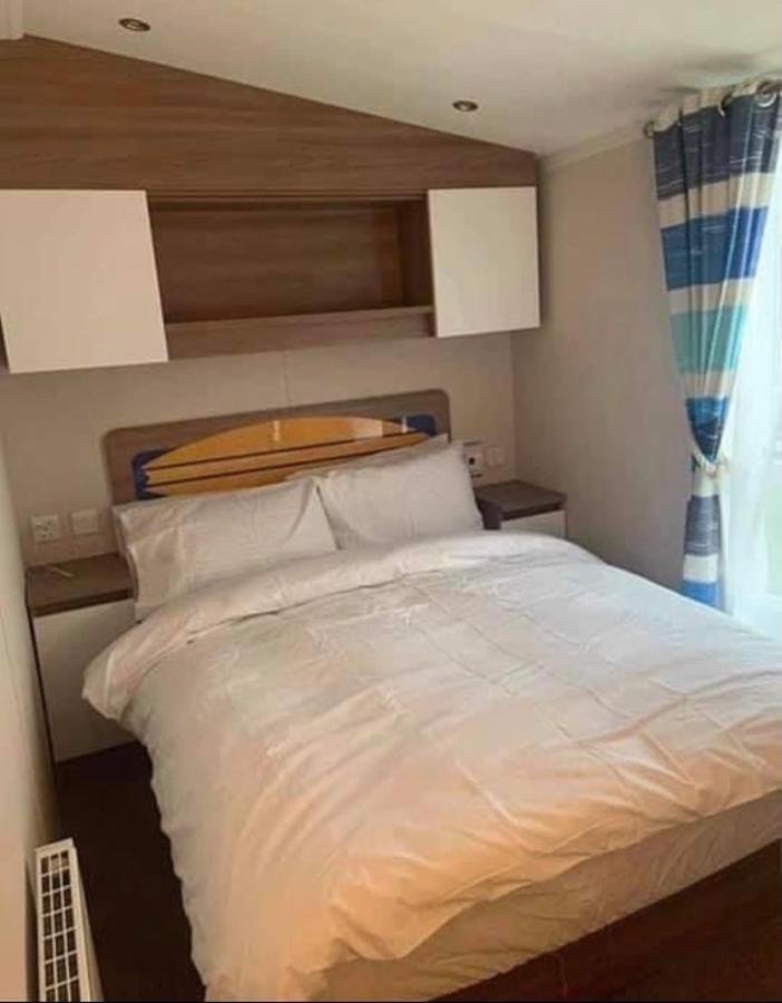 Готель 8 Berth,Waterside Leisure,Інголдмеллс Екстер'єр фото